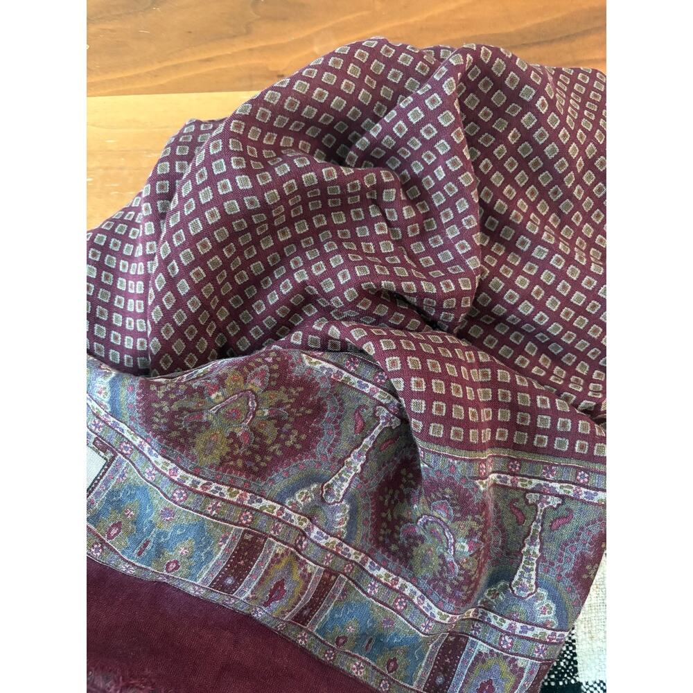Vintage Viviane Viterbo Paisley Scarf Wrap Burgundy Boho French Designer - Picture 3 of 3